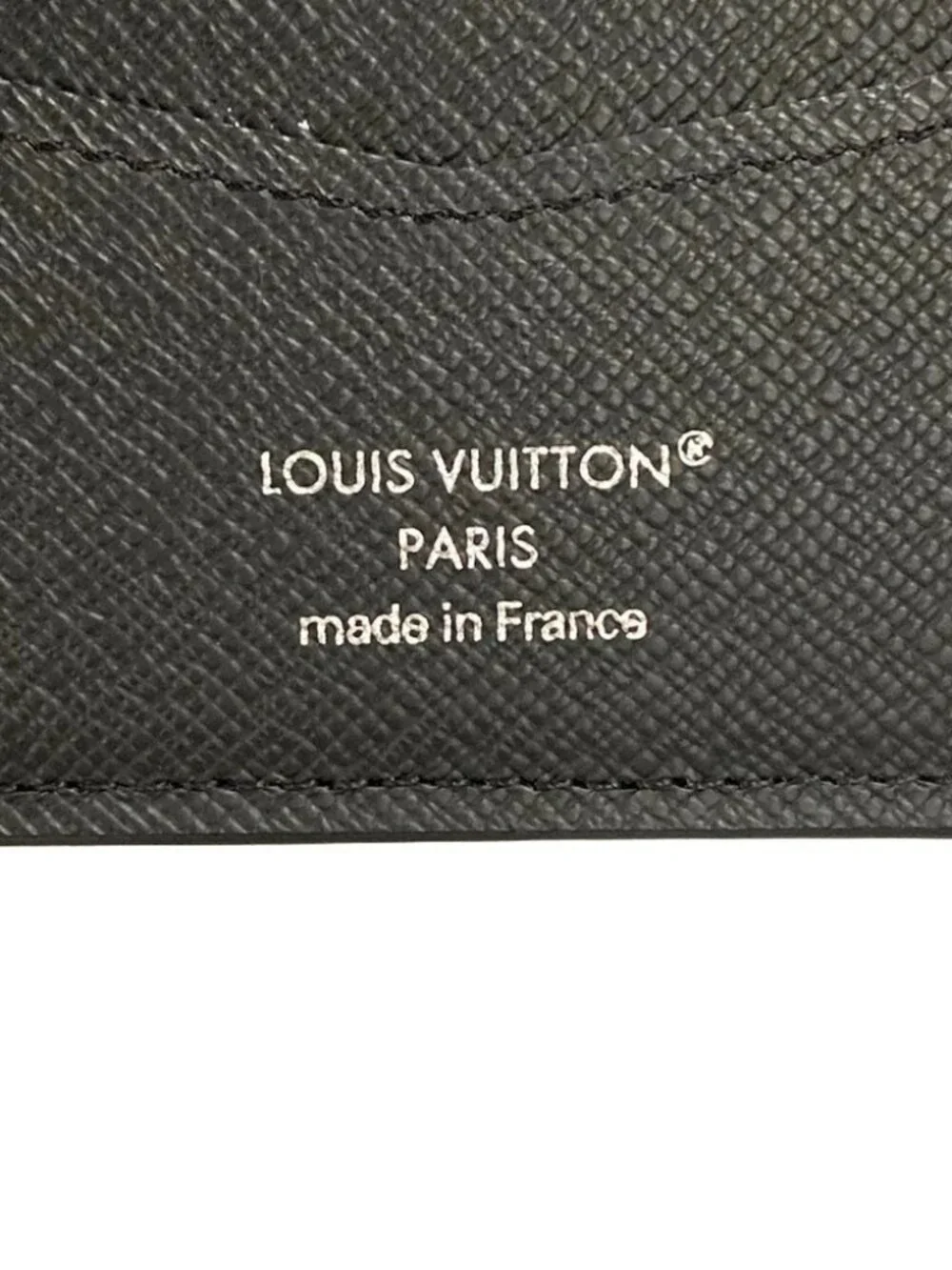 LOUIS VUITTON Portefeuille Slender Black Taiga RFID : confirmed